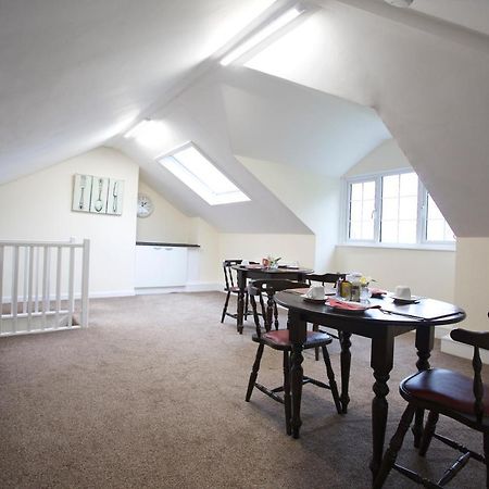 לאונססטון Trelaske Manor B&B מראה חיצוני תמונה